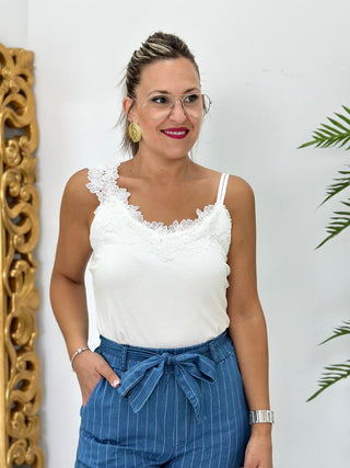 Camiseta Elena_64738.jpg
